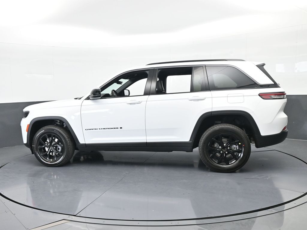 New 2026 Bright White Clearcoat Jeep Laredo image 3