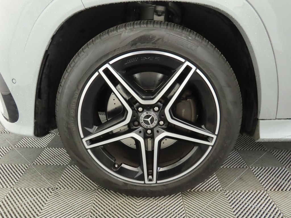 Thumbnail: 2024 Mercedes-Benz GLS - 29