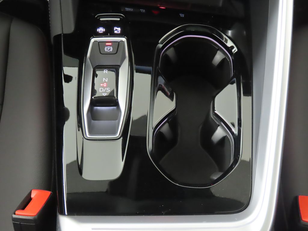 Thumbnail: 2025 Audi Q5 - 20