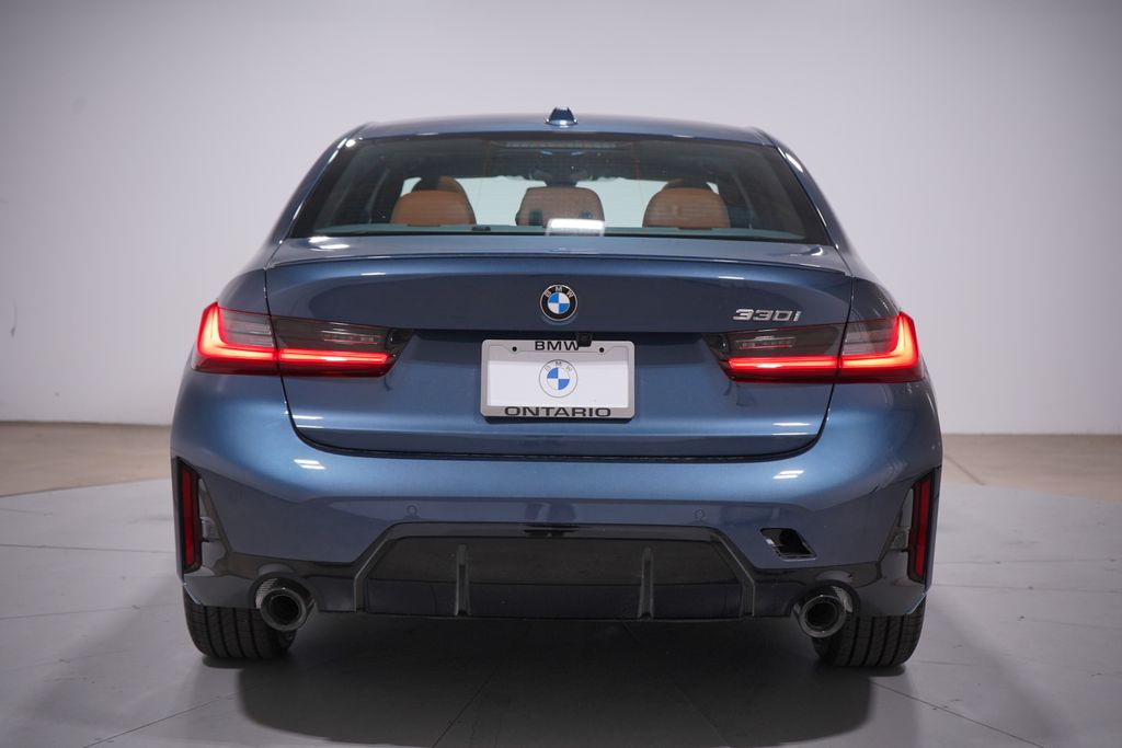 Thumbnail: 2026 BMW 3 Series - 5