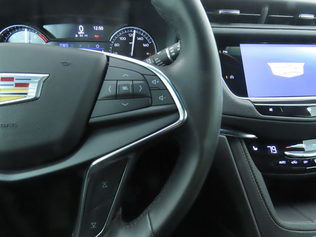 Thumbnail: 2021 Cadillac XT5 - 12