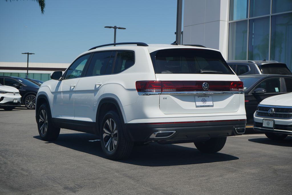 2024 Volkswagen Atlas 2.0T SE 3