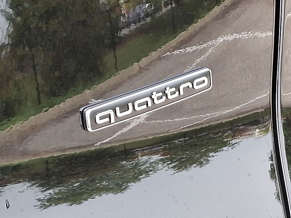 Thumbnail: 2025 Audi Q5 - 12