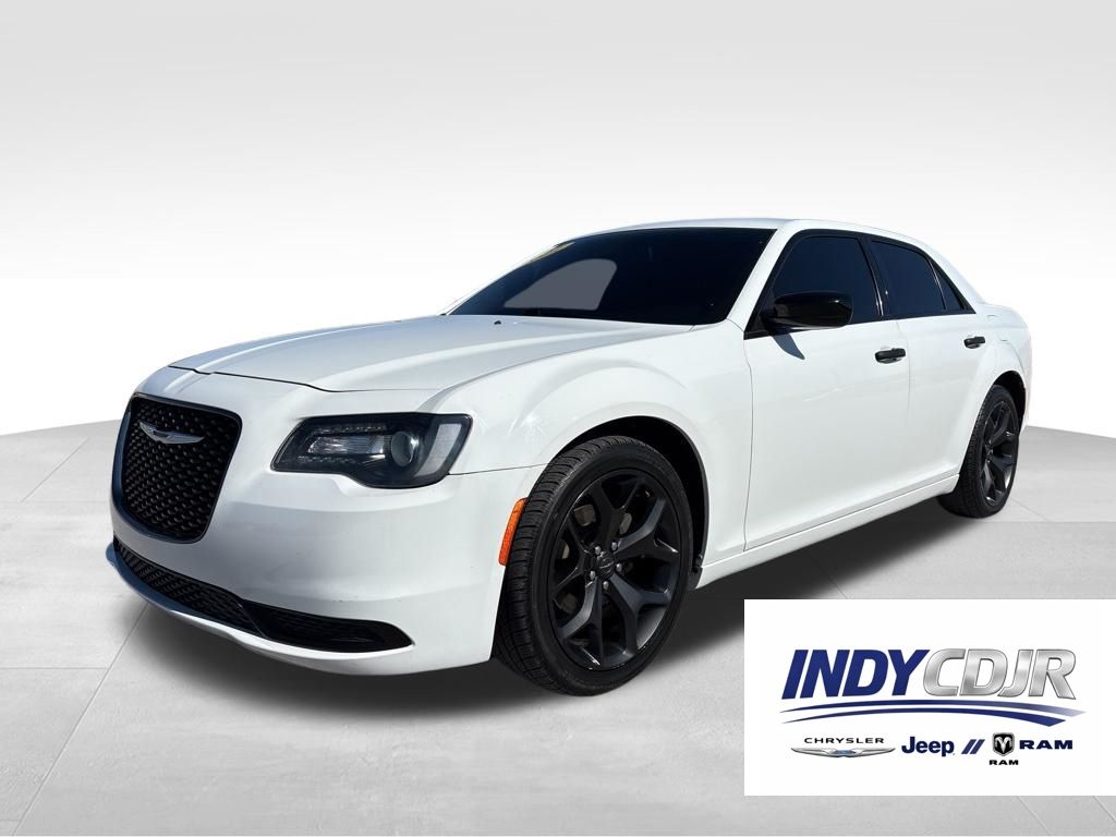 2021 Chrysler 300 Touring RWD
