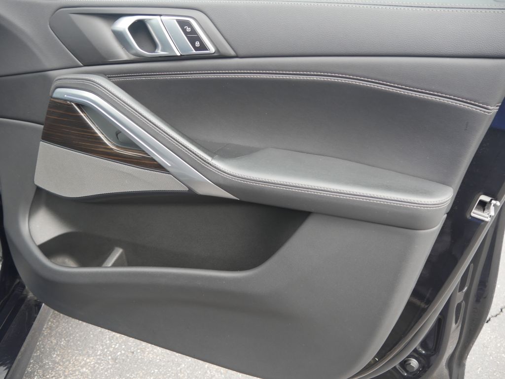 Thumbnail: 2023 BMW X6 - 23