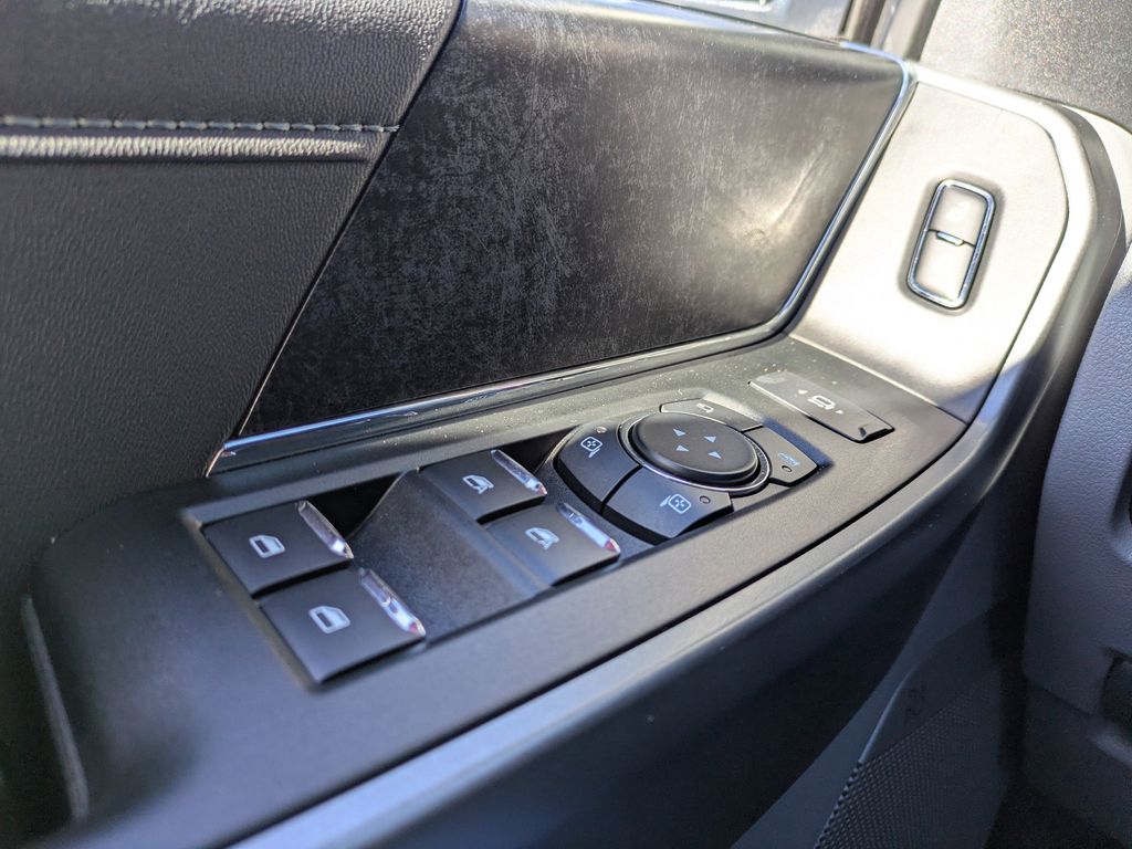 2026 Ford F-250 Black Widow