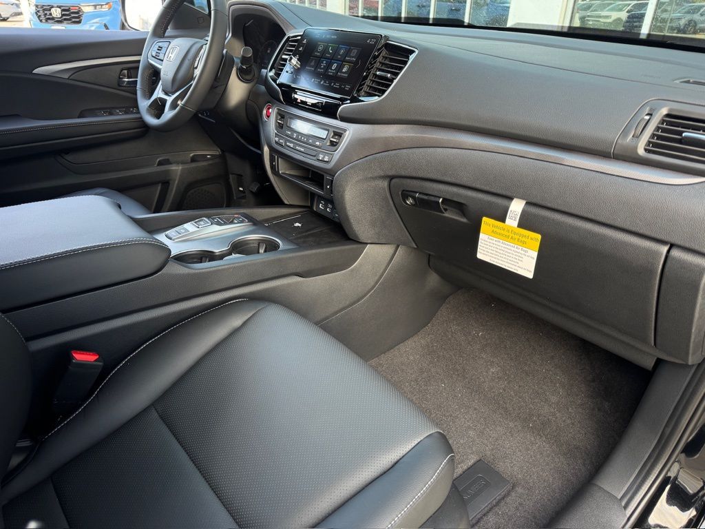 2026 Honda Ridgeline RTL Black at Community Honda