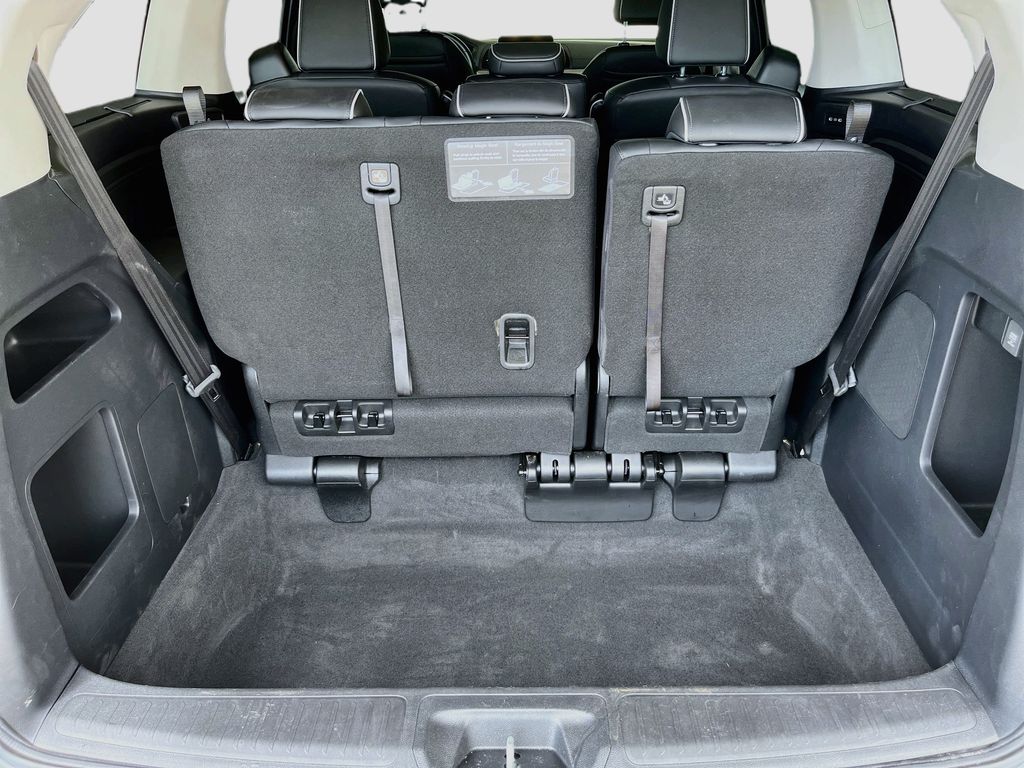 Used 2025 Gray Honda Touring image 29