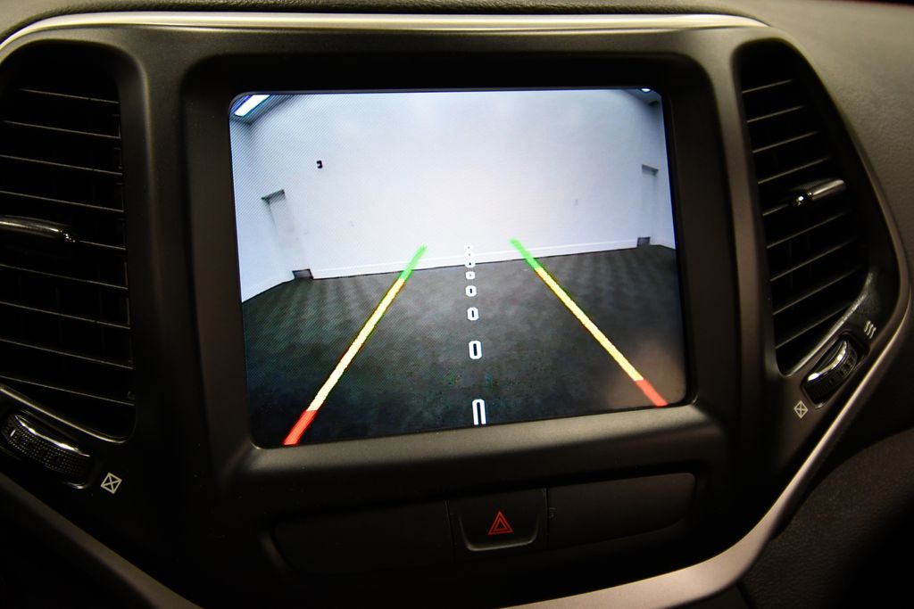 Used 2015 Jeep Cherokee SUV