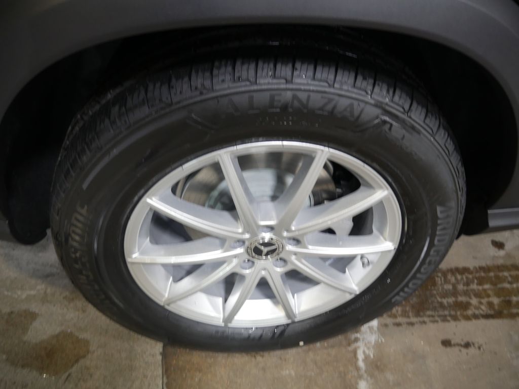 Thumbnail: 2026 Mercedes-Benz GLE - 14