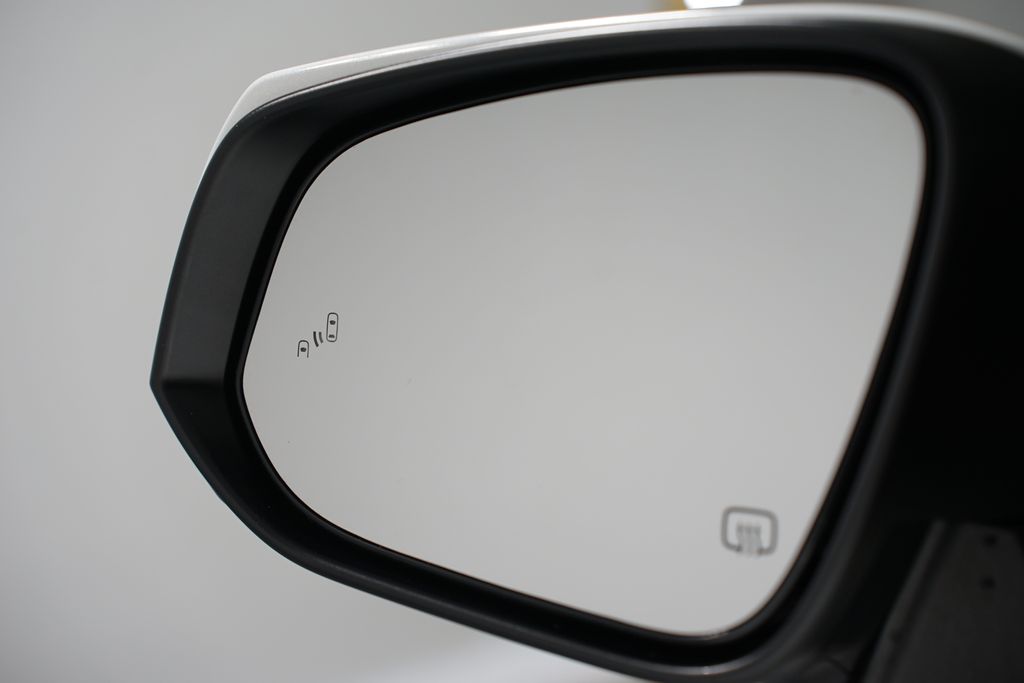 Thumbnail: 2021 Toyota Highlander - 27