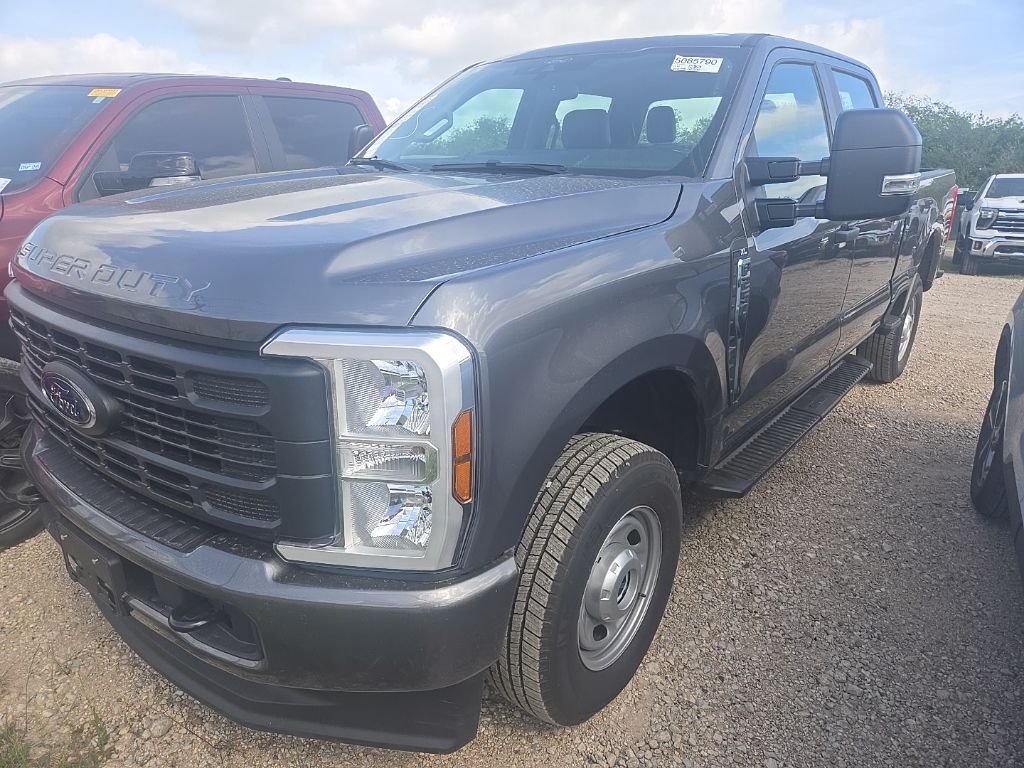 Gray Metallic 2026 Ford F-250 Super Duty XL Crew Cab 4WD Pickup Truck Four-Wheel Drive Automatic
