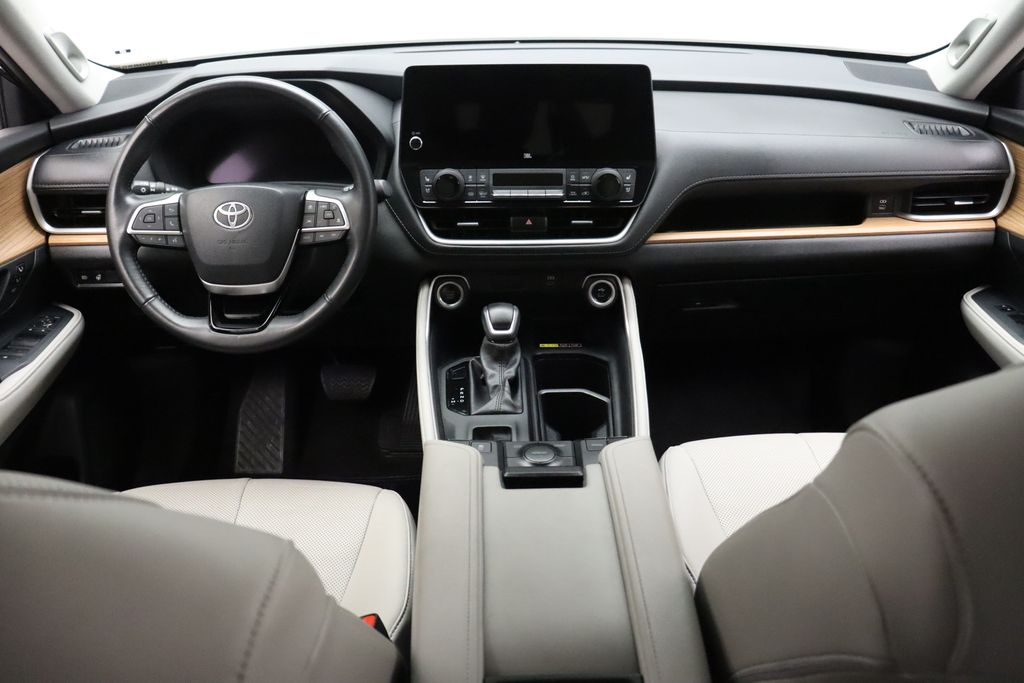 2024 Toyota Grand Highlander Limited 24