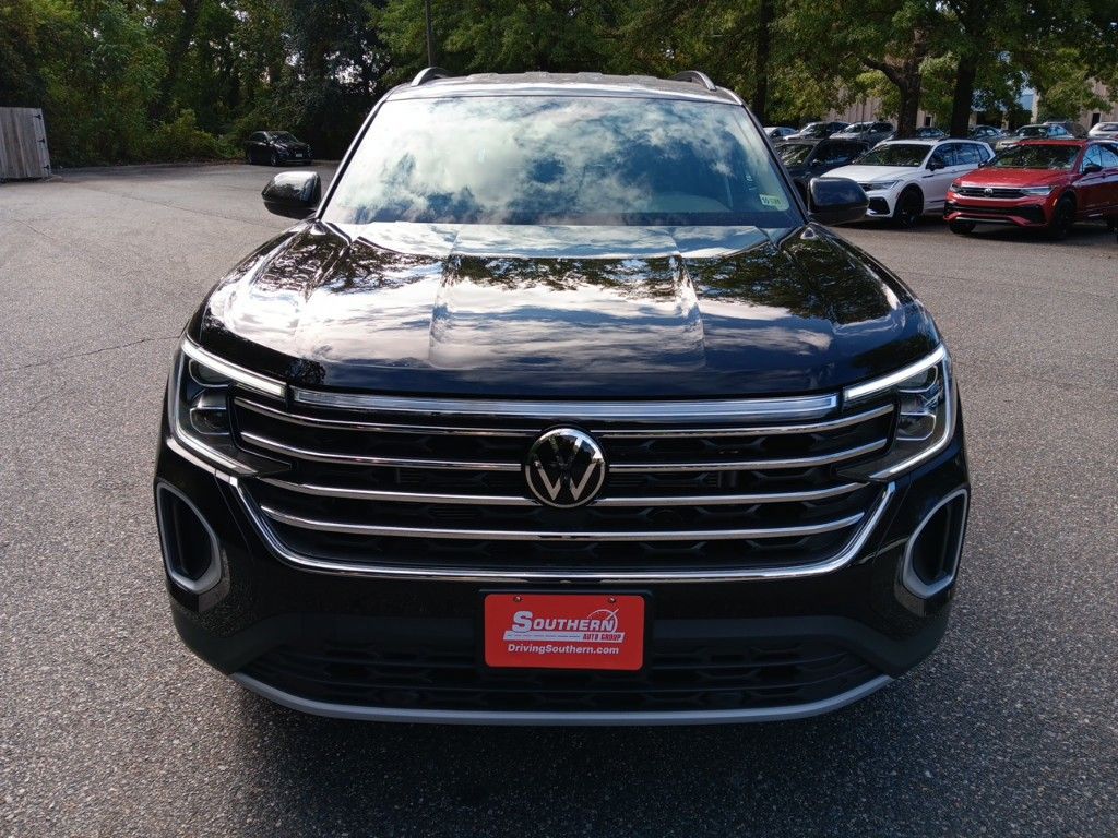 2025 Volkswagen Atlas 2.0T SE 8