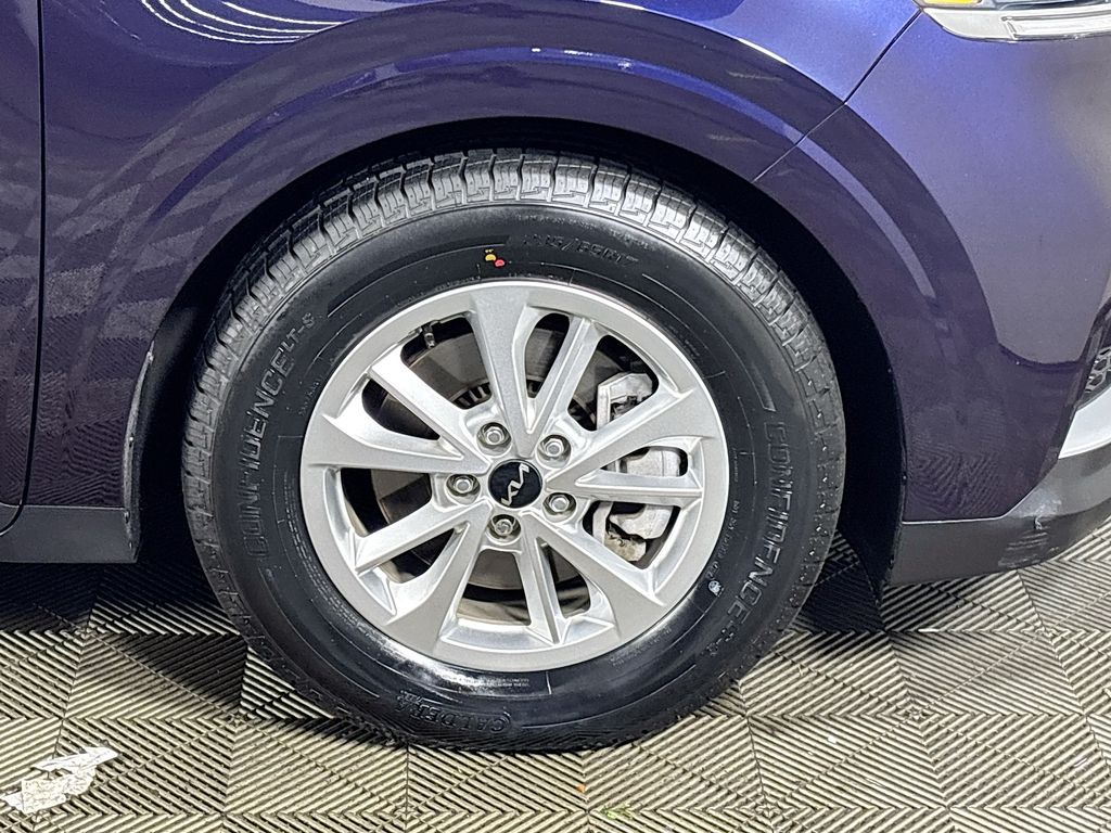 2022 Kia Carnival LXS