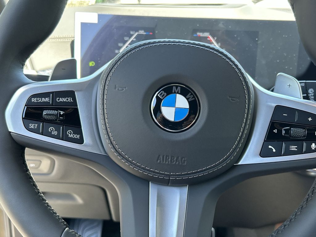 Thumbnail: 2026 BMW X5 - 14