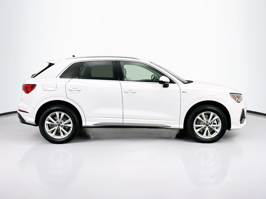 Thumbnail: 2025 Audi Q3 - 4