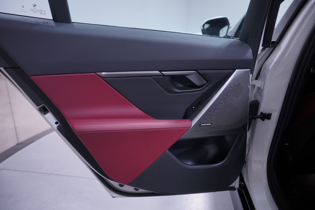 Thumbnail: 2024 BMW i5 - 14