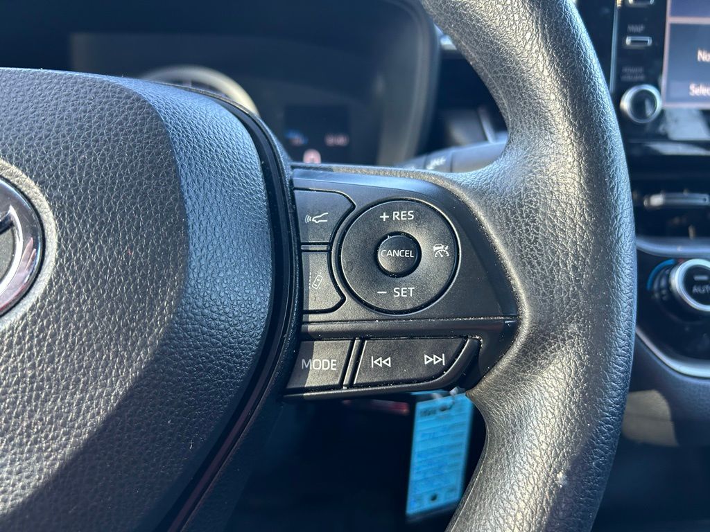 Thumbnail: 2021 Toyota Corolla - 16