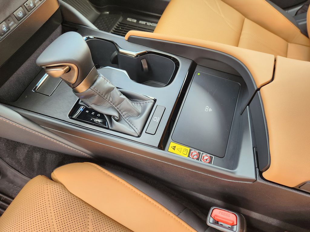 2025 Lexus ES 350 Ultra Luxury Black at Westside Lexus