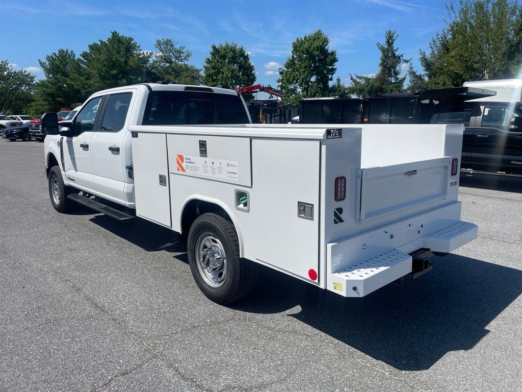 2026 Ford F-350 Chassis XL