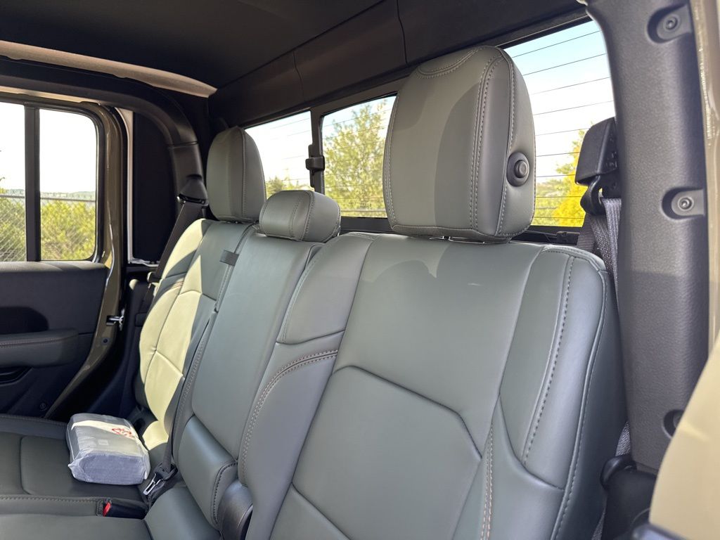 New Car 2025 Jeep Gladiator  Mojave For Sale Under $60,000 In Austin, Texas