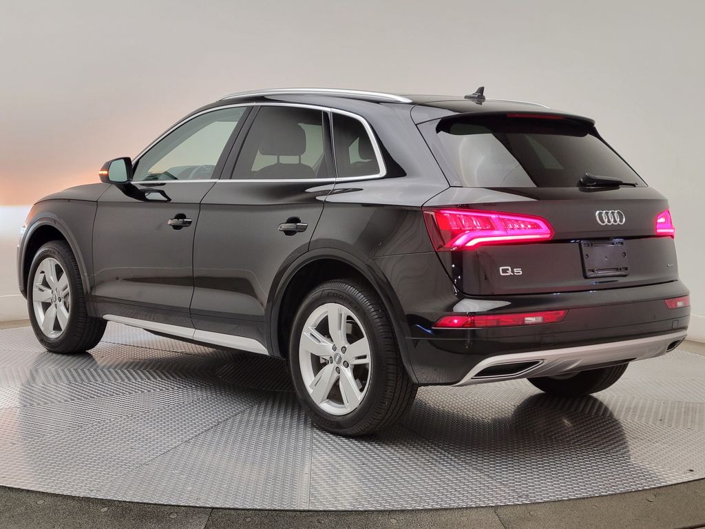 Thumbnail: 2019 Audi Q5 - 4