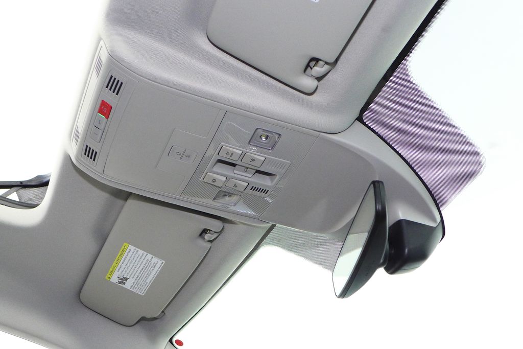 Thumbnail: 2025 Volkswagen Taos - 17