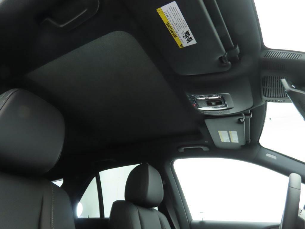 Thumbnail: 2026 Mercedes-Benz GLE - 18