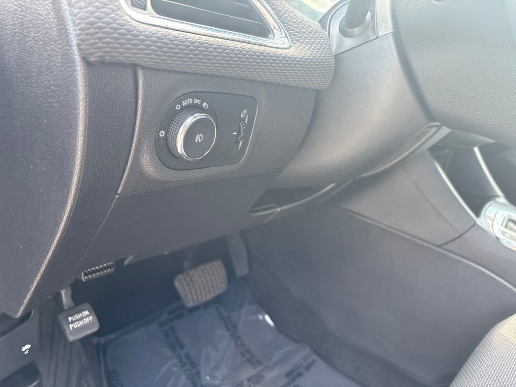 Used 2017 Gray Chevrolet LT image 17