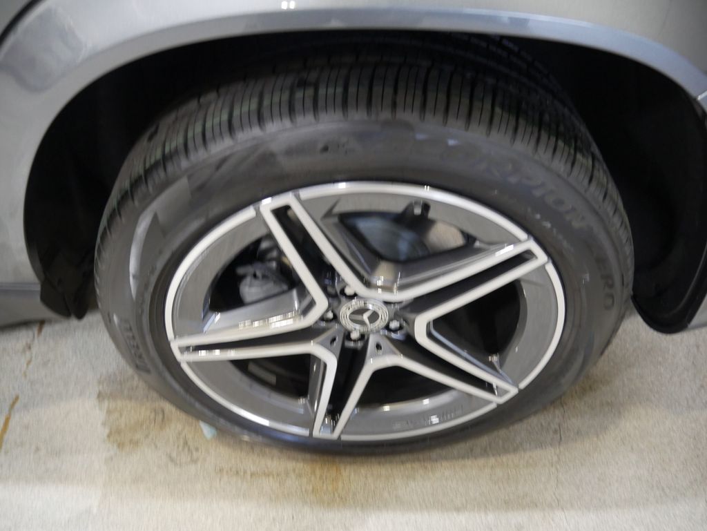 Thumbnail: 2026 Mercedes-Benz GLS - 13