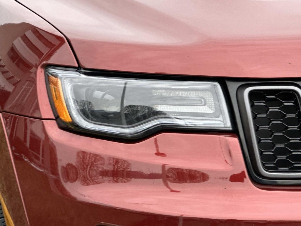 Thumbnail: 2019 Jeep Grand Cherokee - 5