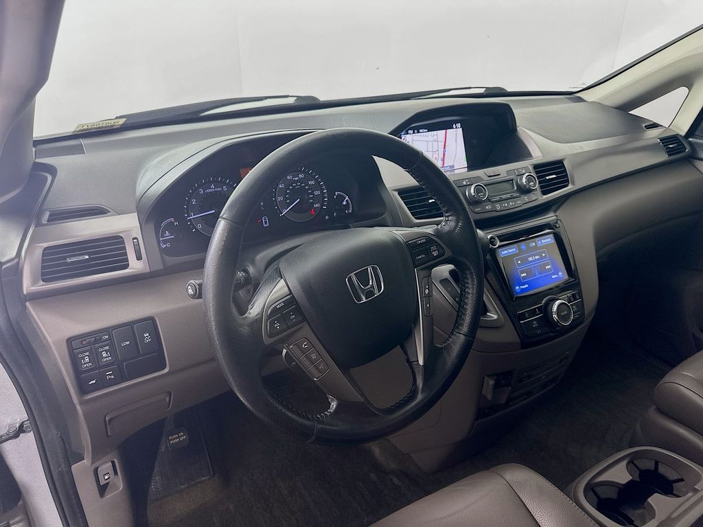 2015 Honda Odyssey Touring 9