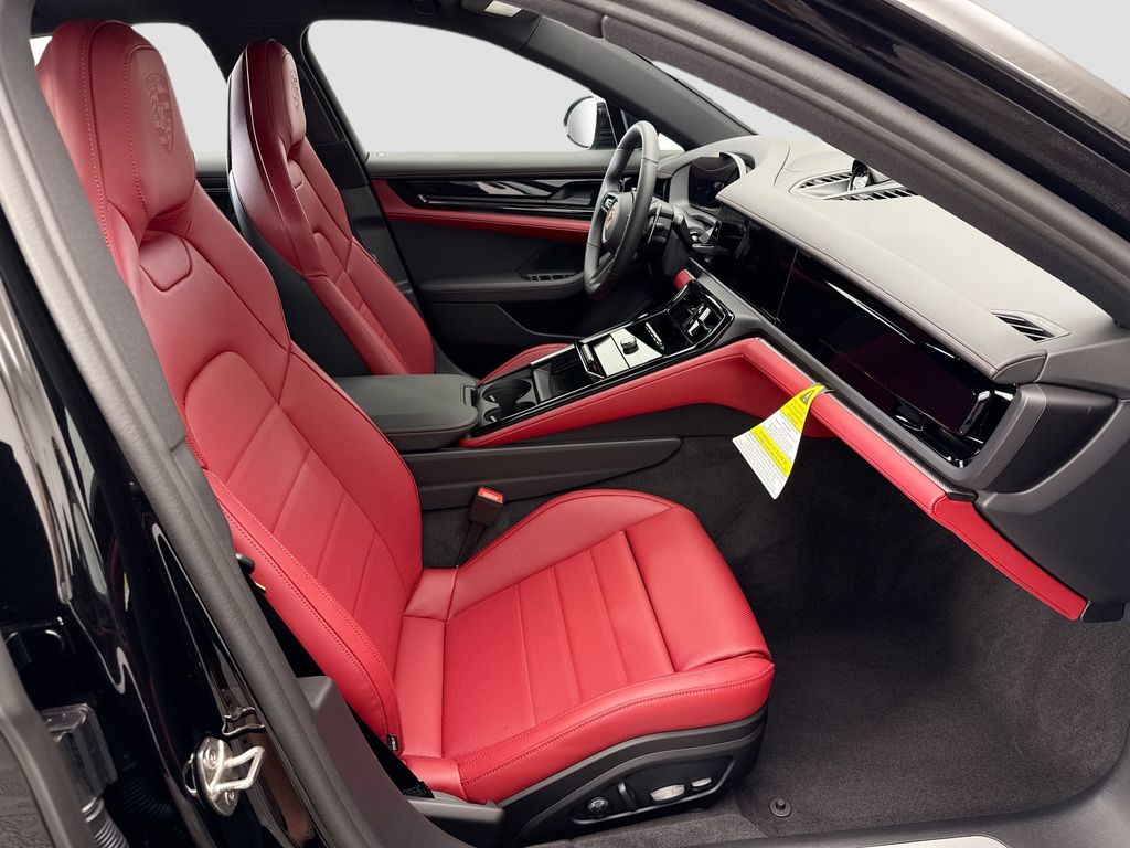 Thumbnail: 2026 Porsche Panamera - 22