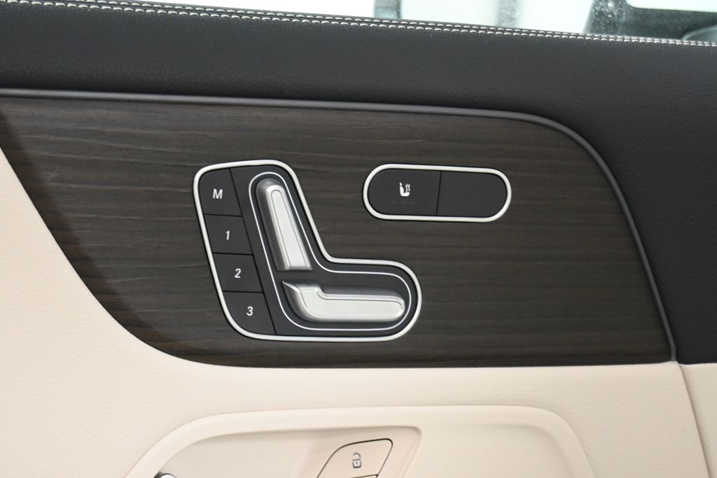 Thumbnail: 2026 Mercedes-Benz GLA - 30