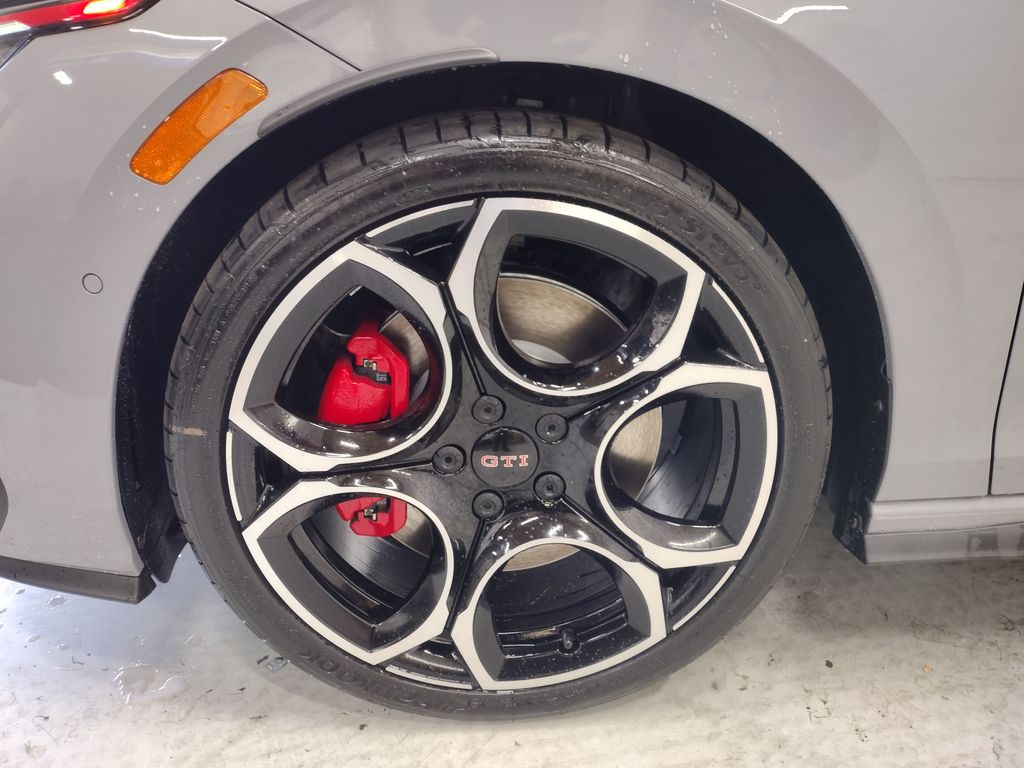 2026 Volkswagen Golf GTI Autobahn