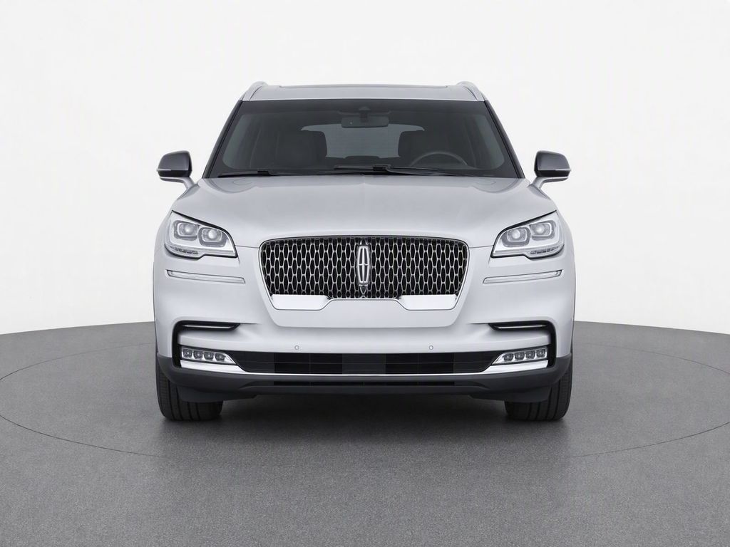 Used 2020 Silver Lincoln Reserve image 5