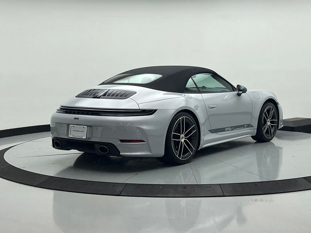 Thumbnail: 2025 Porsche 911 - 9