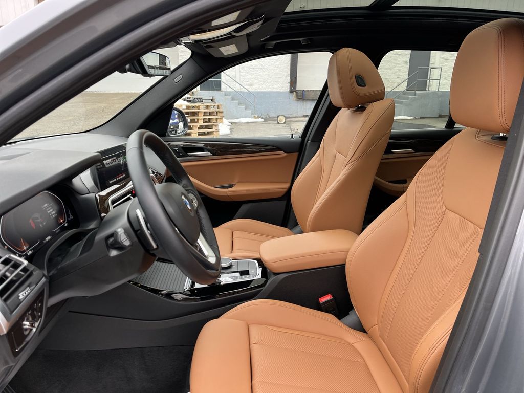 Thumbnail: 2023 BMW X3 - 11