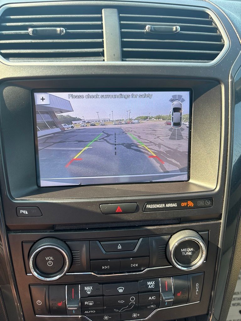 FordExplorer21