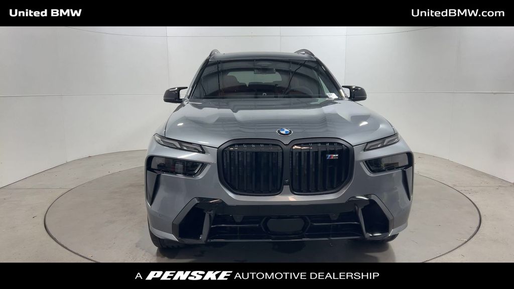 2025 BMW X7 M60i 3