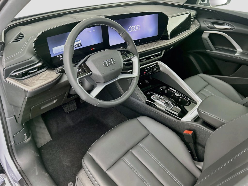 Thumbnail: 2026 Audi Q5 - 9