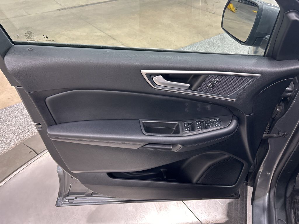used 2024 Ford Edge car, priced at $28,952