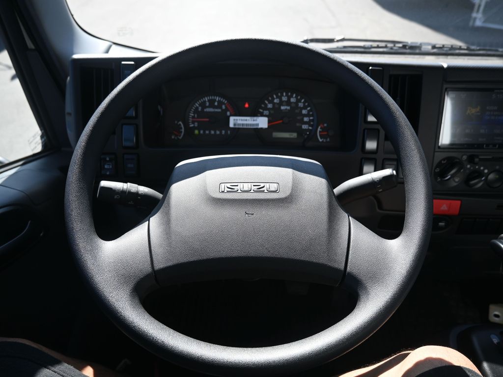 2024 Isuzu NPR HD 
