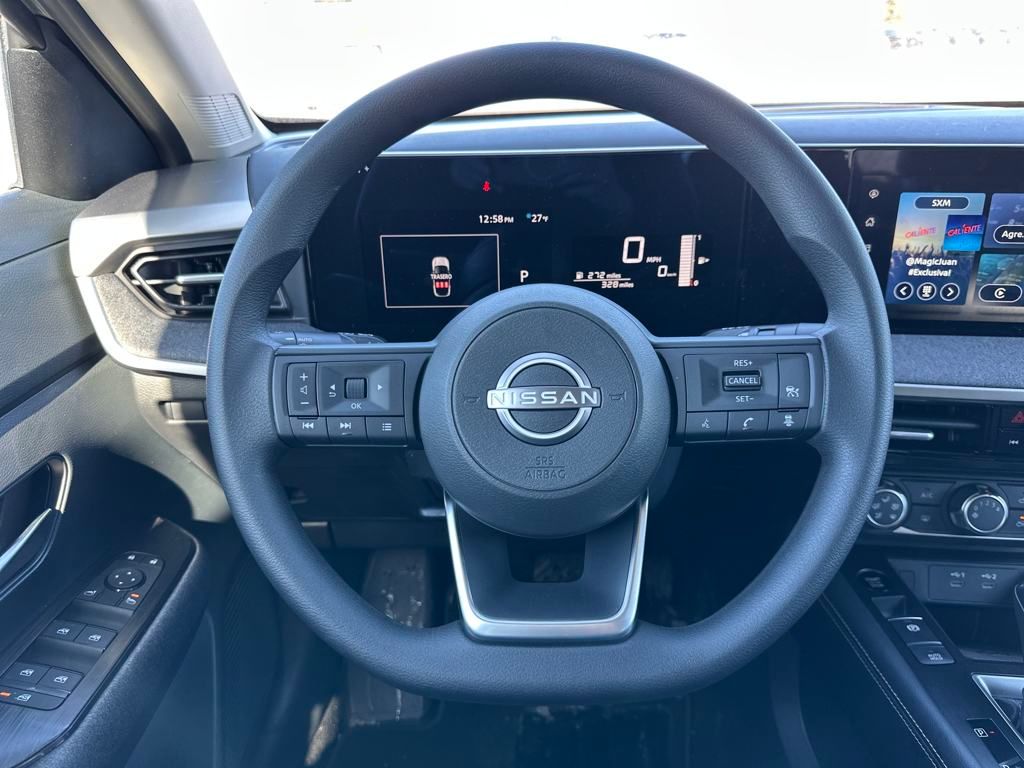 2025 Nissan Kicks SV photo