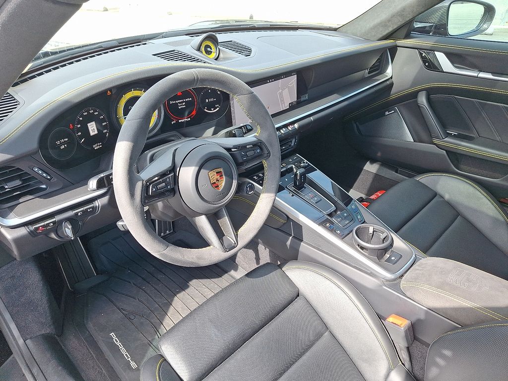 Thumbnail: 2021 Porsche 911 - 4