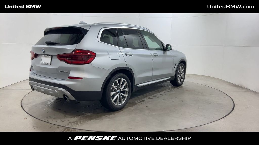 Thumbnail: 2019 BMW X3 - 8