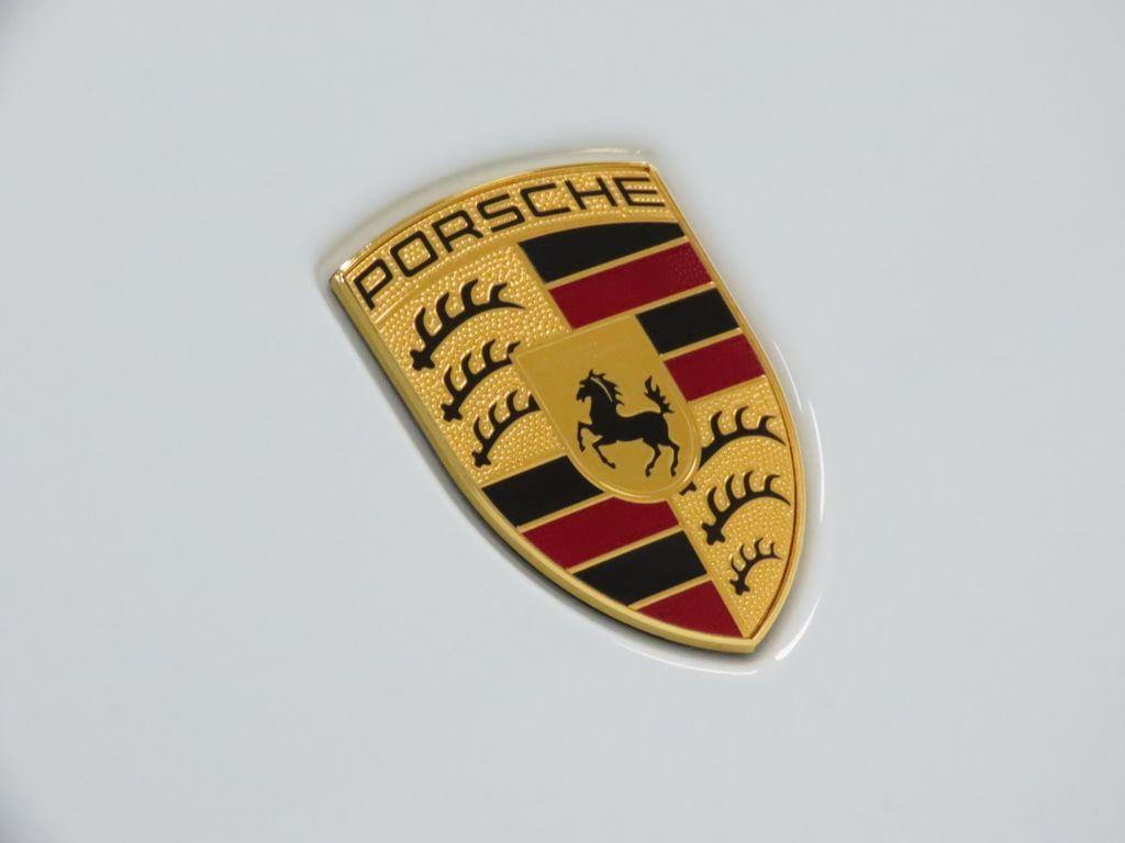 Thumbnail: 2026 Porsche Macan - 15