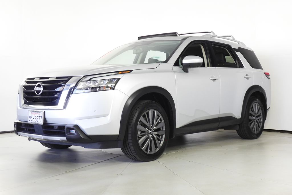 Thumbnail: 2022 Nissan Pathfinder - 2