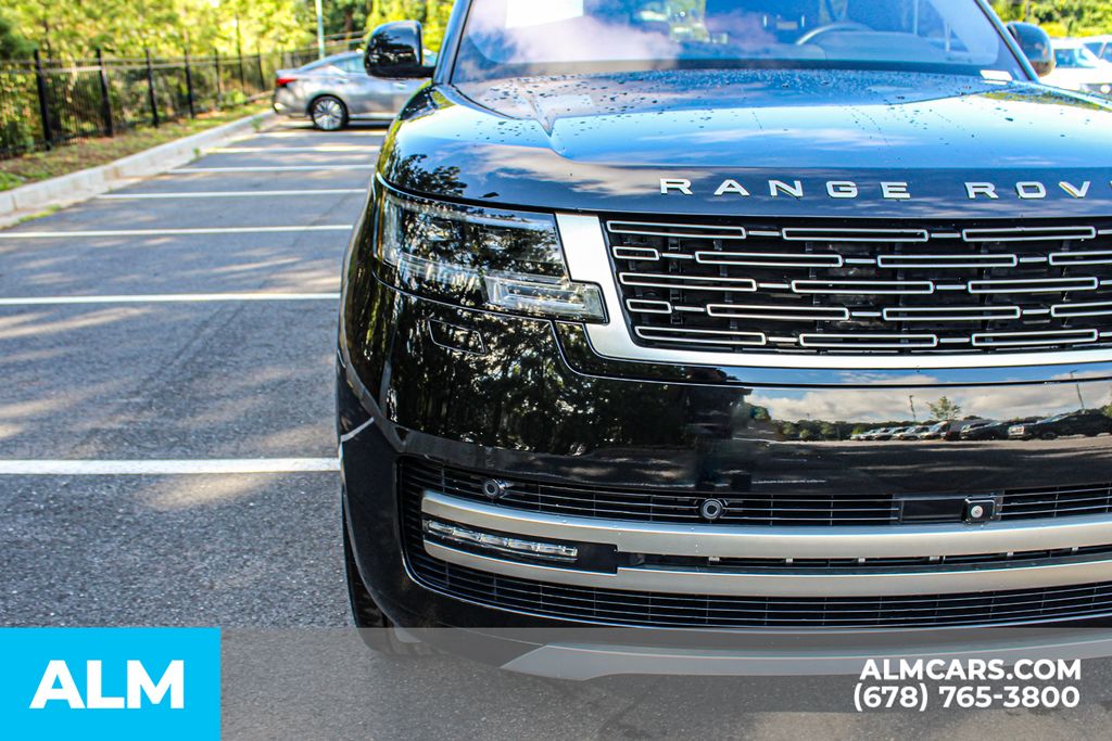 Used 2023 Black Land Rover SE image 12